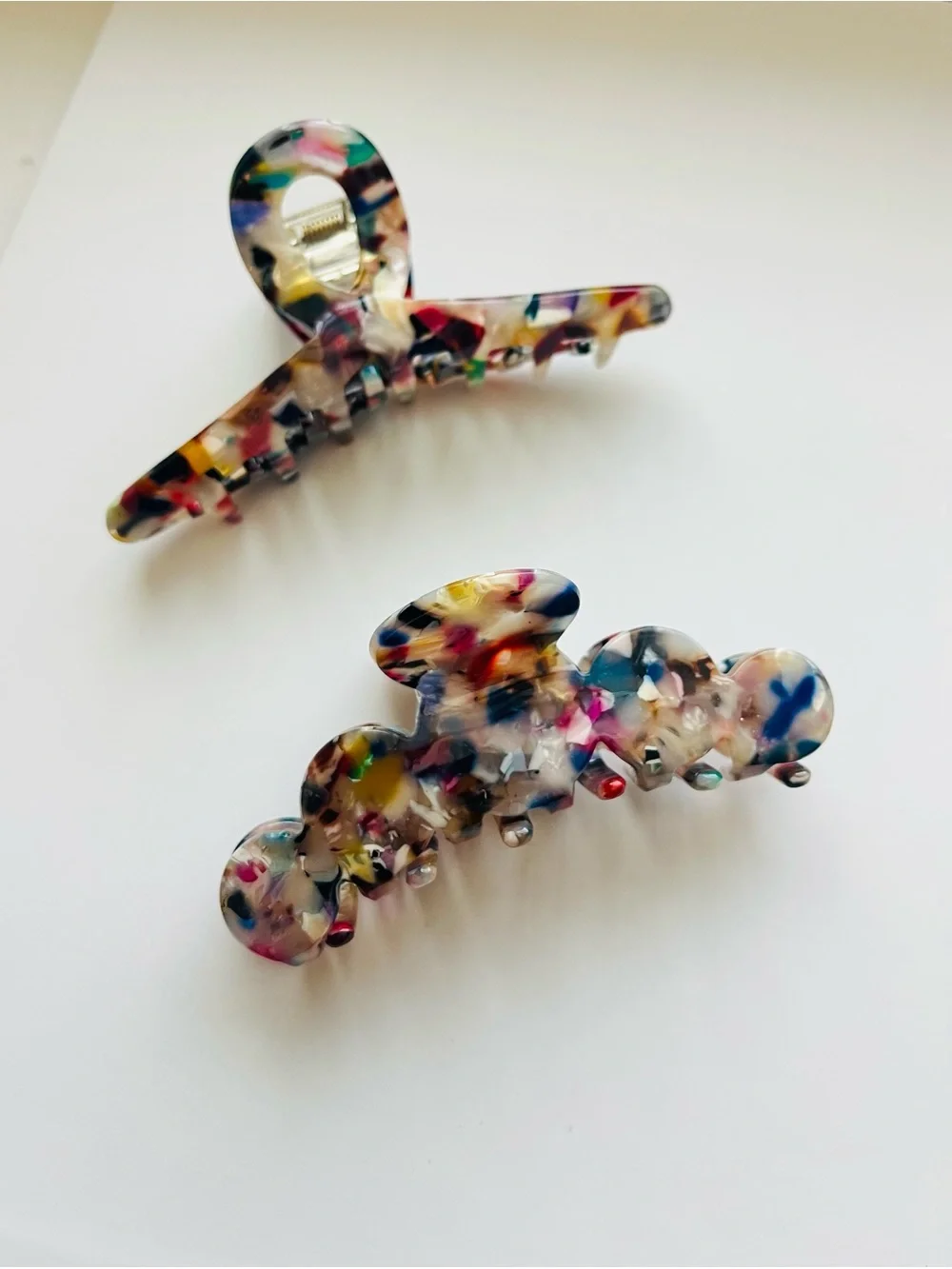 Multicolor Resin Hair Claw Clip - Set of 2
